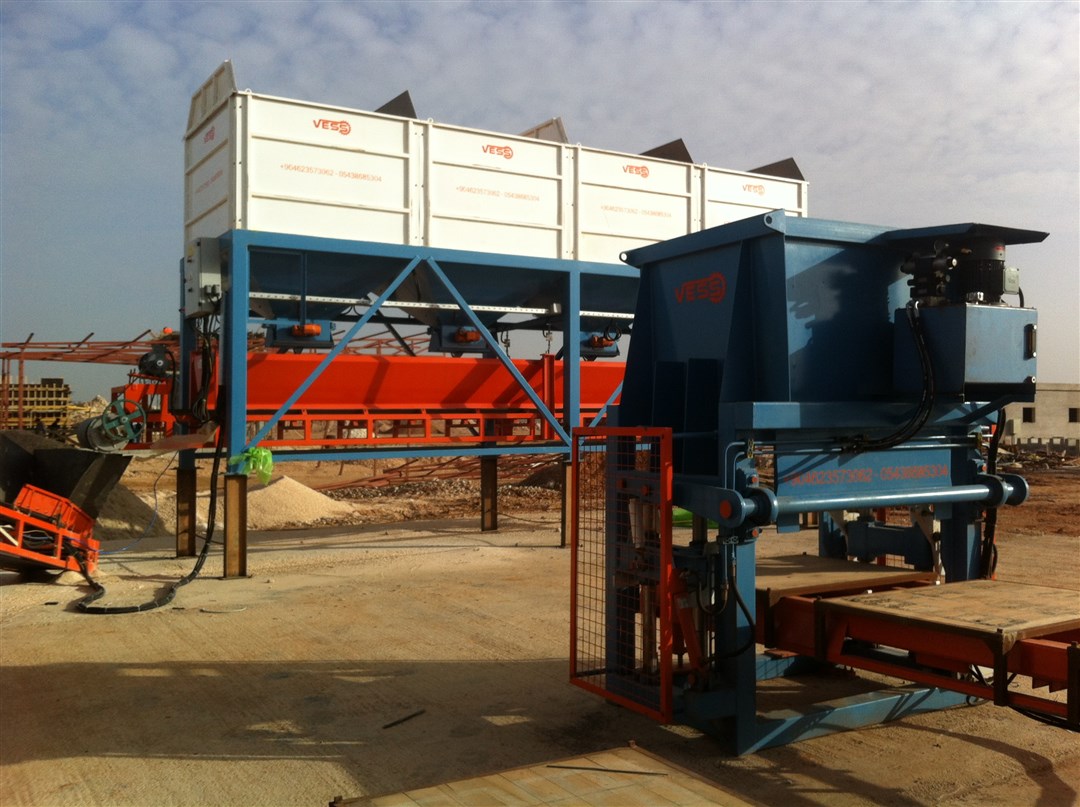 Different-Equipments-For-Automatic-Paving-Block-Making-Machine.jpg